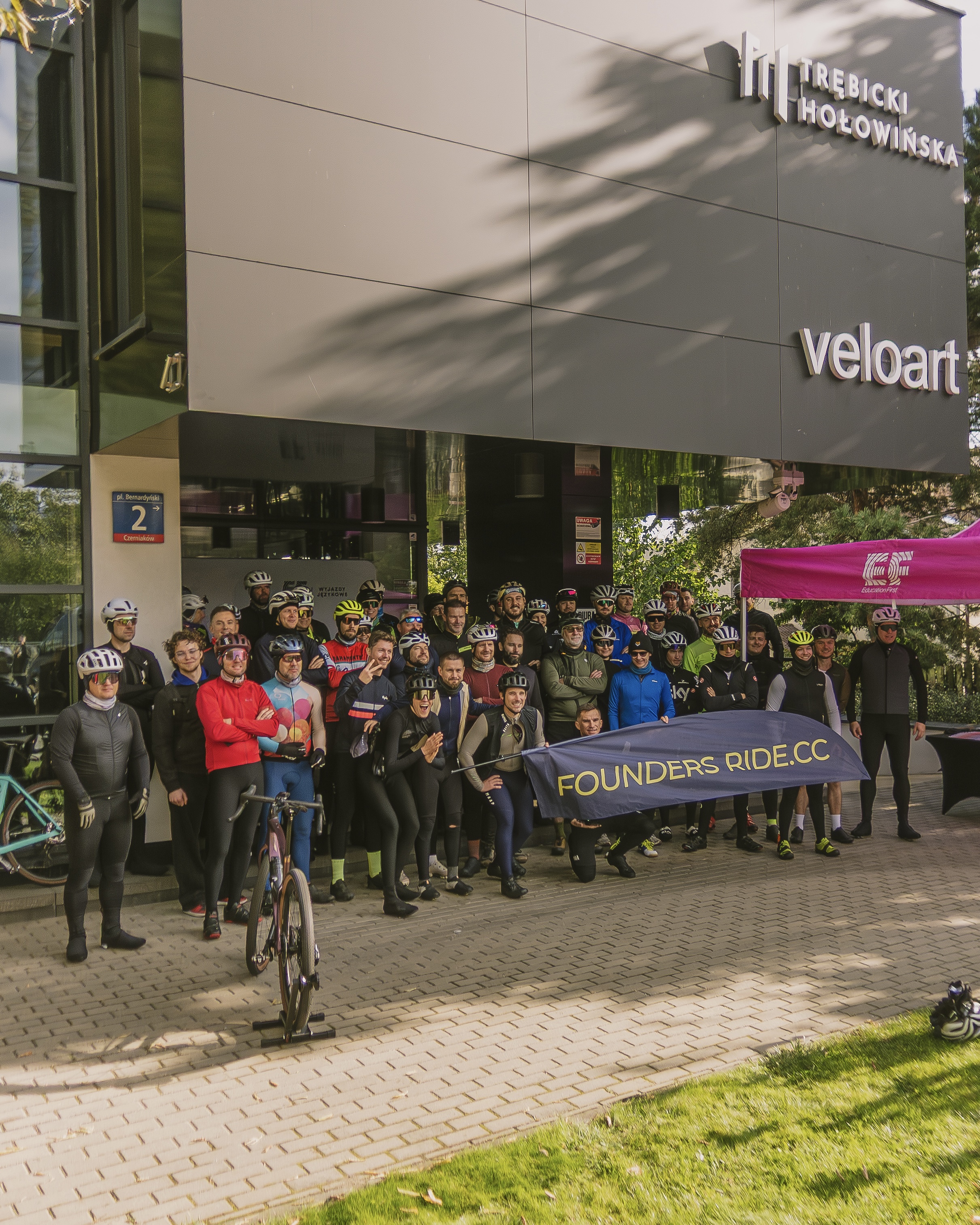 Founders Ride #5 Gravel Edition - Group at Veloart